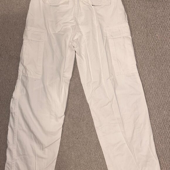 Brandy Melville, White Relaxed Cargo Pants - Picture 3 of 6